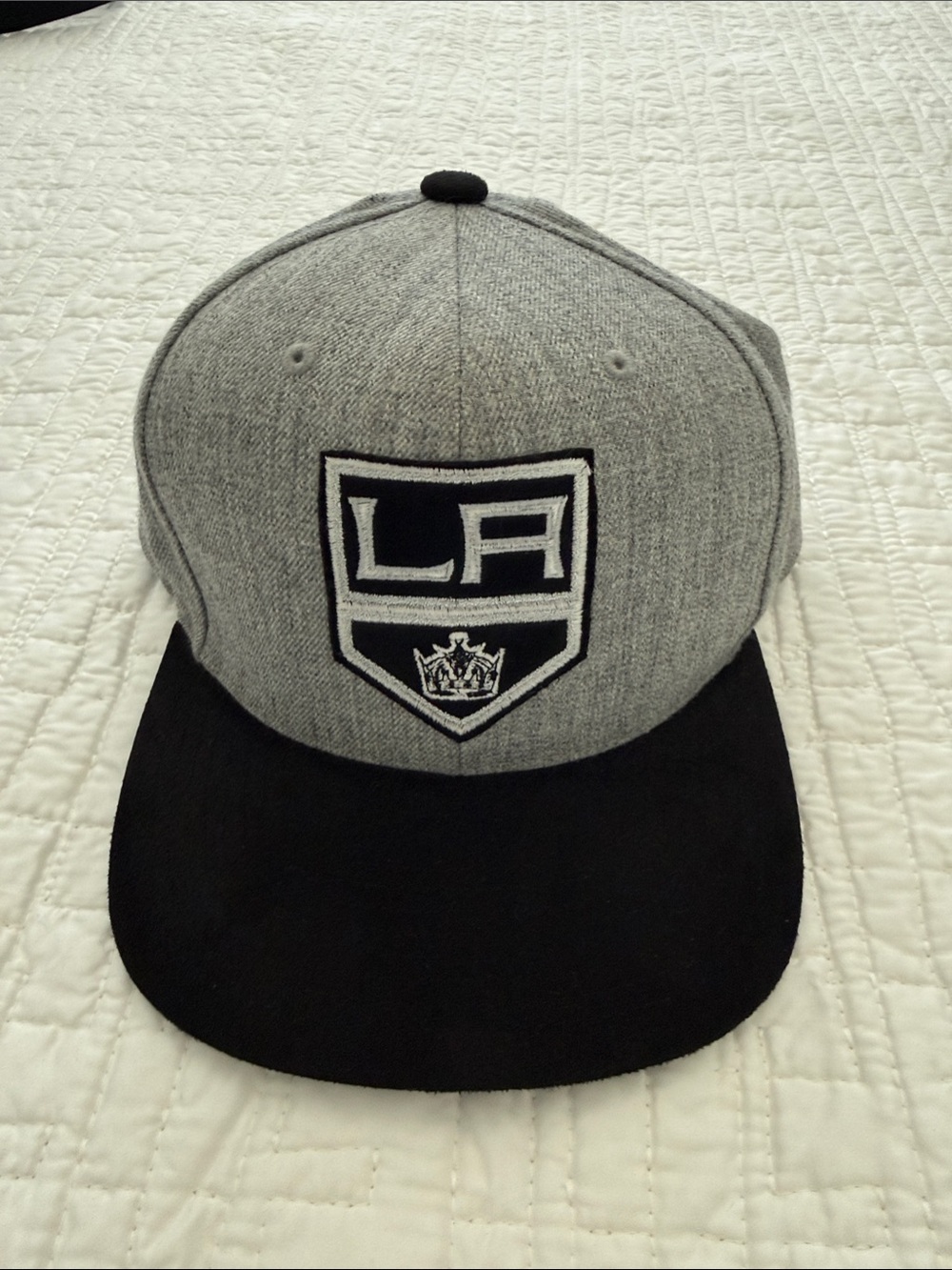 Mitchell & Ness Gray and Black LA Crest Snapback Hat